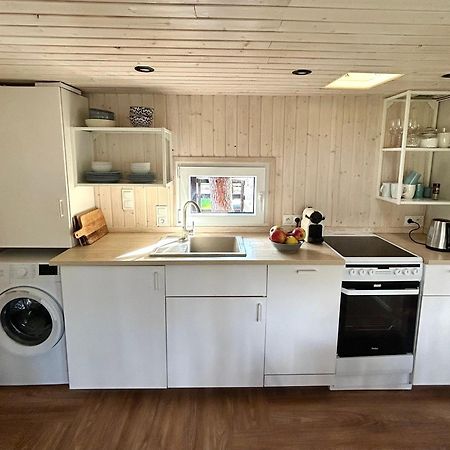 Lesny Domek W Stylu Scandi Z Jacuzzi Nad Jeziorem Kaszuby Grzybowo  Екстериор снимка