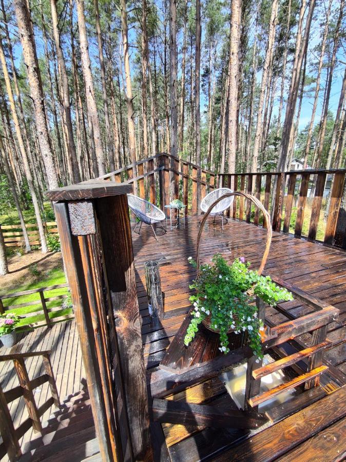Lesny Domek W Stylu Scandi Z Jacuzzi Nad Jeziorem Kaszuby Grzybowo  Екстериор снимка